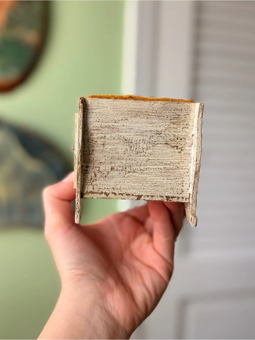 N/A compact wooden